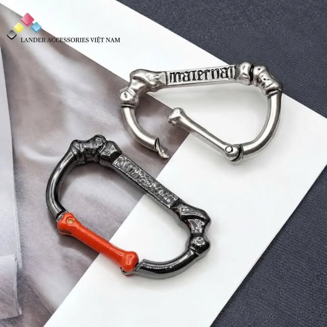 Móc carabiner khắc chữ
