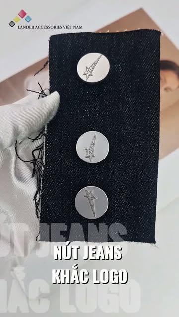 Nút jeans khắc logo